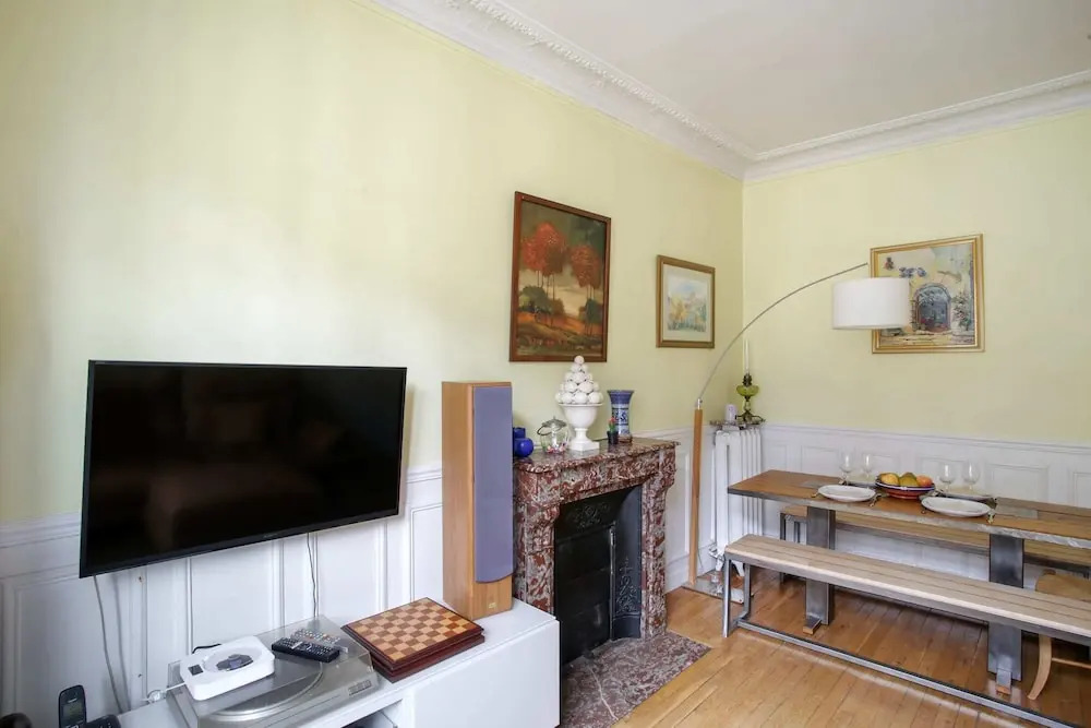 Comfortable Parisian Home 2mins From Metro Line 7