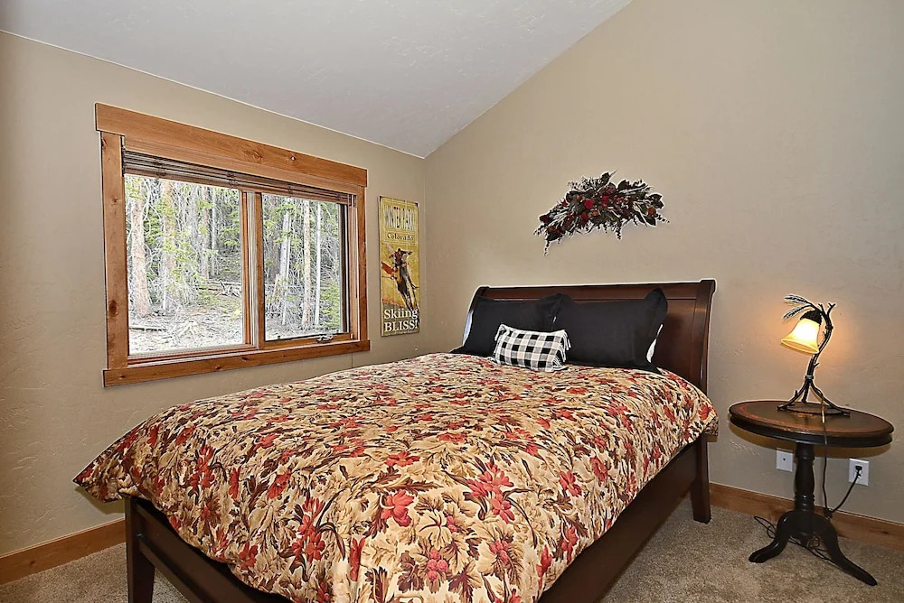 Lakota Antlers 200 5 Bedroom Holiday Home by Winter Park Lodging Company