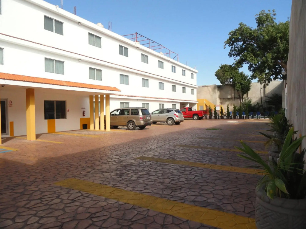 Hotel Las Dalias Inn