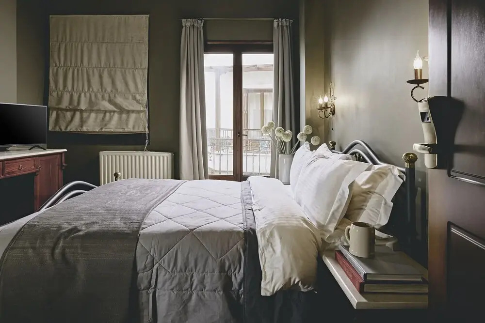 Nostos Suites by White Hills