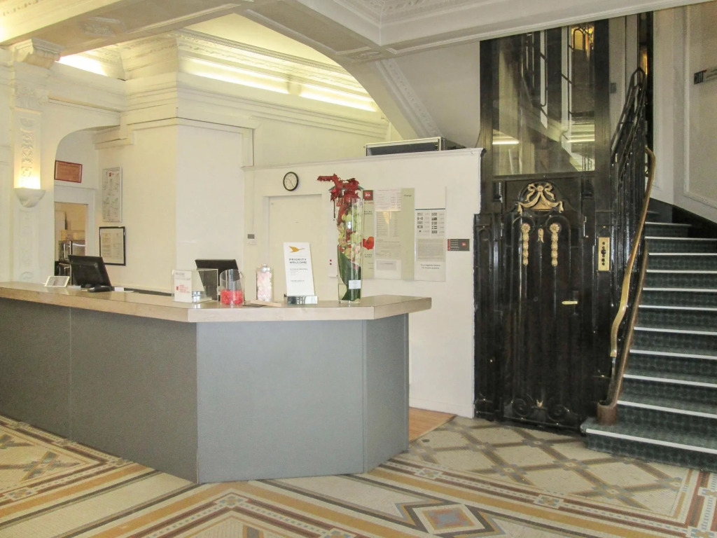 ibis Blois Centre Château