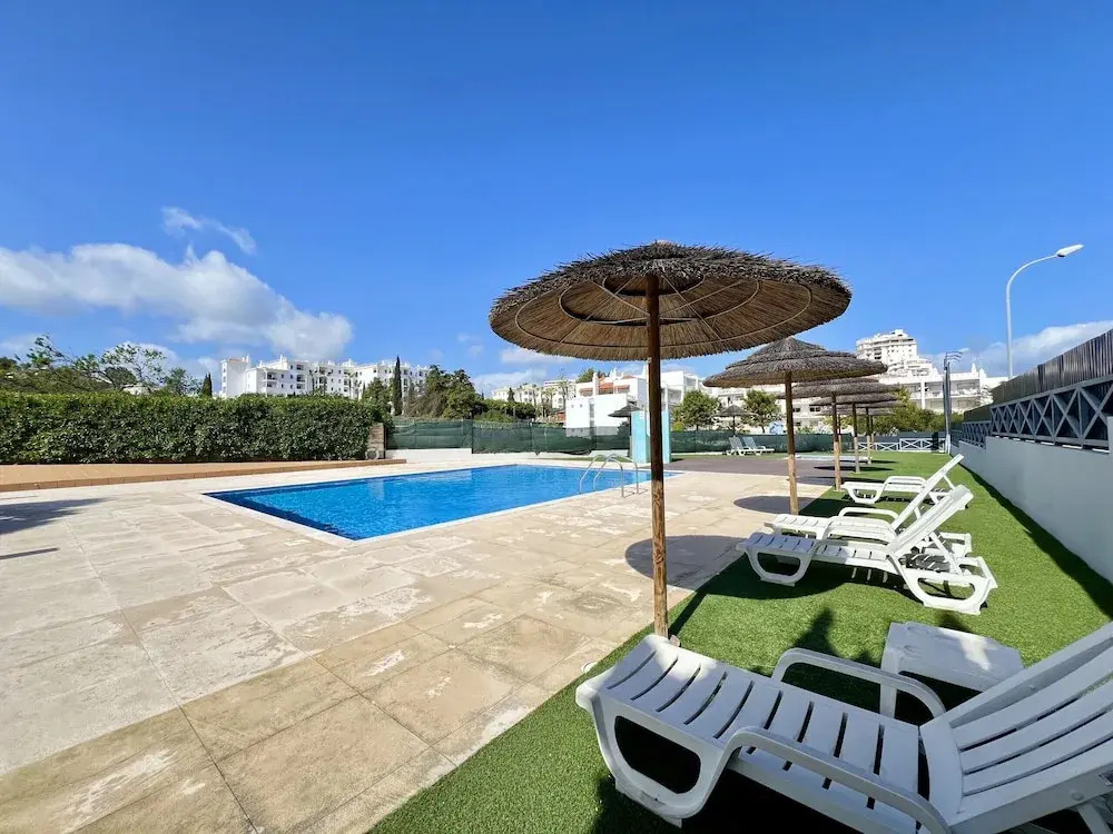 Albufeira Modern 7 by Homing