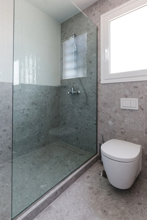 UPSTREET Elegant Luminous 3BD Apt-Kolonaki