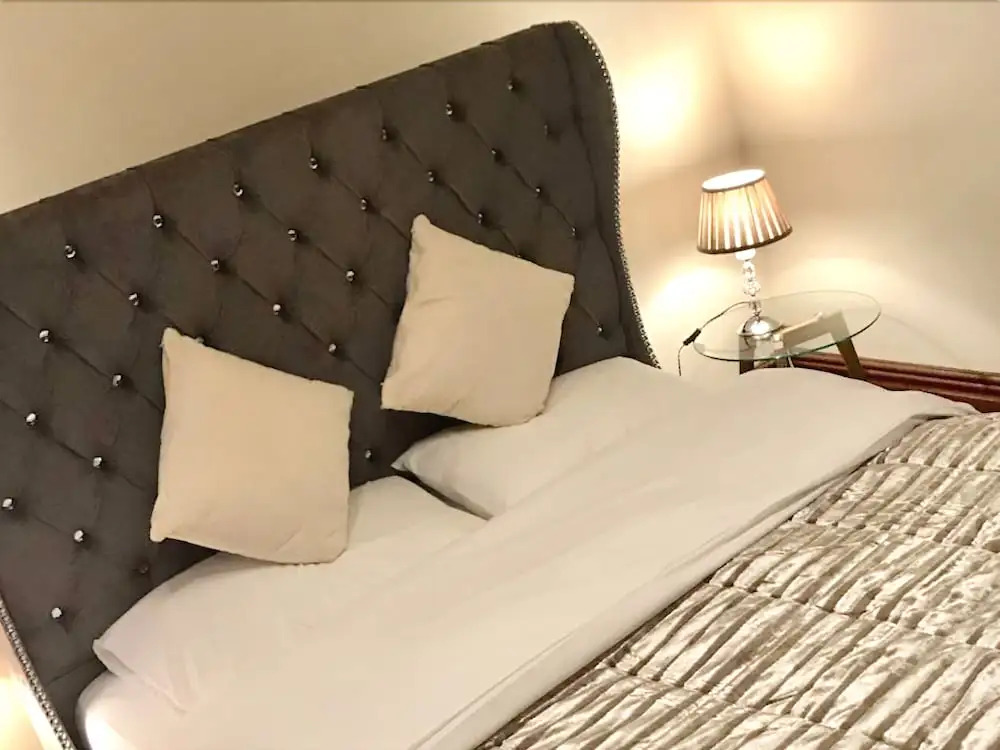 Lux Aparts Leeds Bradford Airport