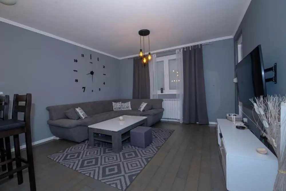 Beautiful Athena Apartment Located in Lukavica
