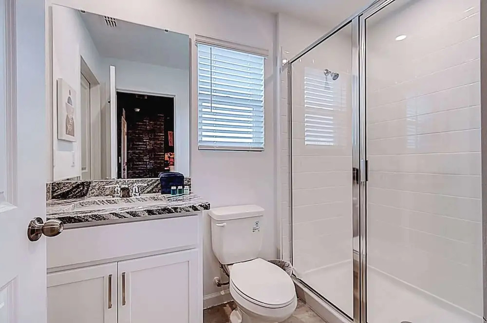 Luxury Family Getaway in Orlando w/ Private Pool & Games