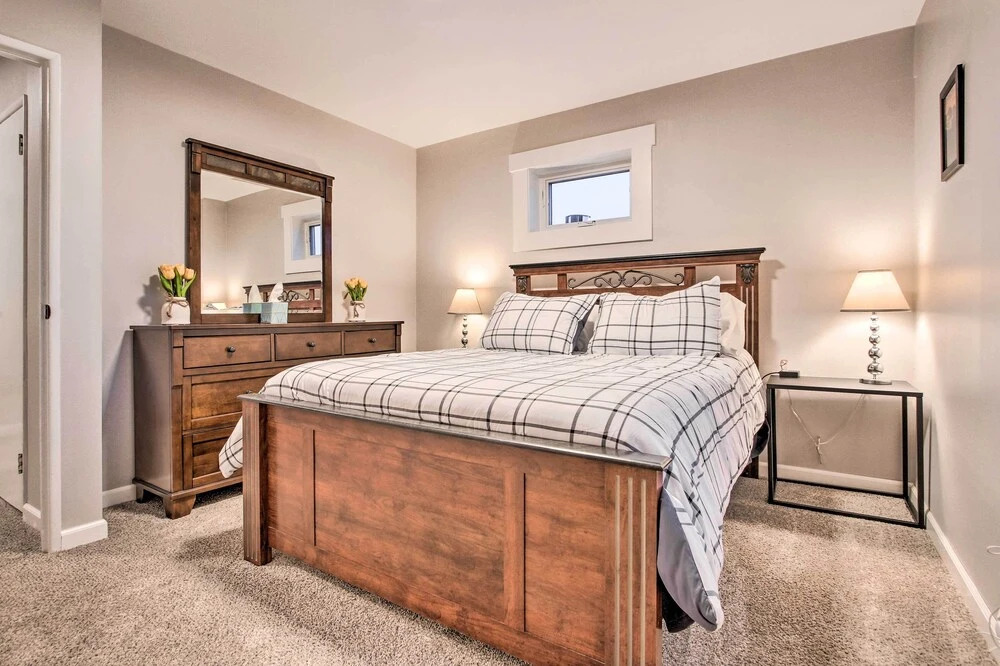 Updated Helena Condo - Walk to Downtown Spots