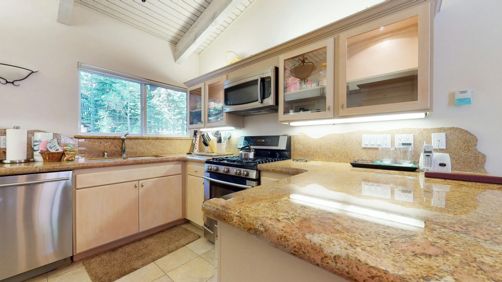 Mammoth West #115 Condo