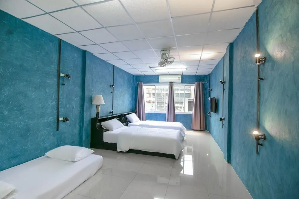 OYO 1158 Thestaycafe Hostel