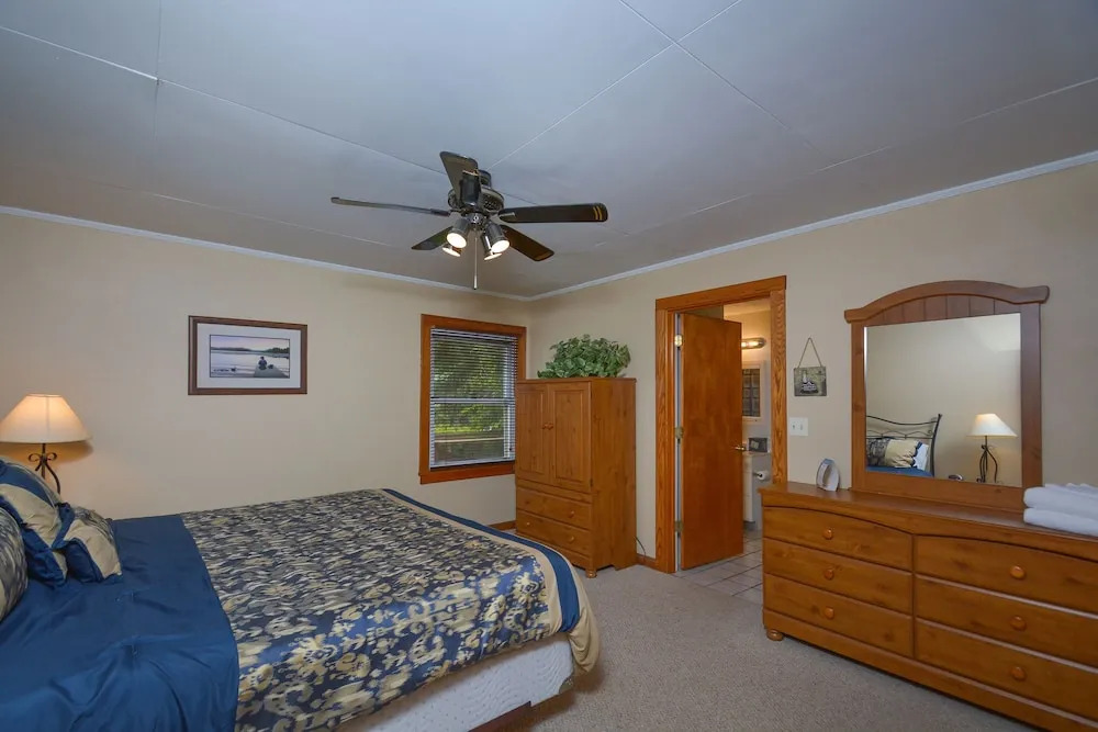 Whispering Oaks 3 Bedroom House