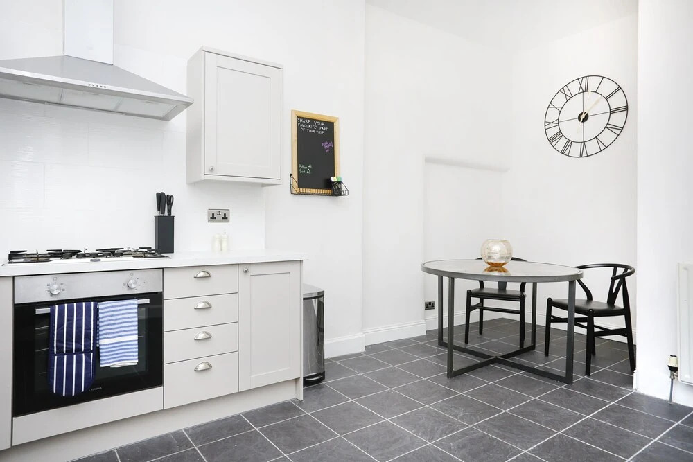 JOIVY Modern 1-Br Apt W/ Communal Terrace In Trendy Stockbridge