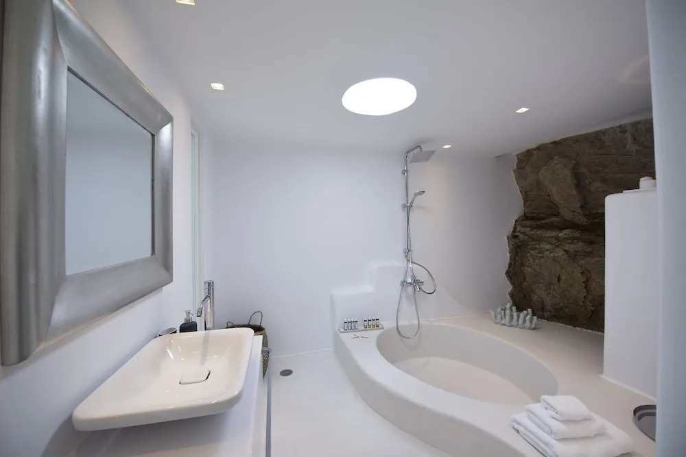 Amethyst Suite