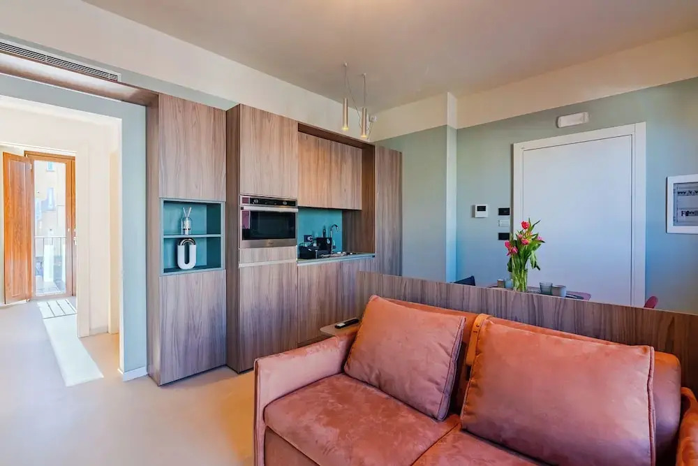 MIA HOME experience