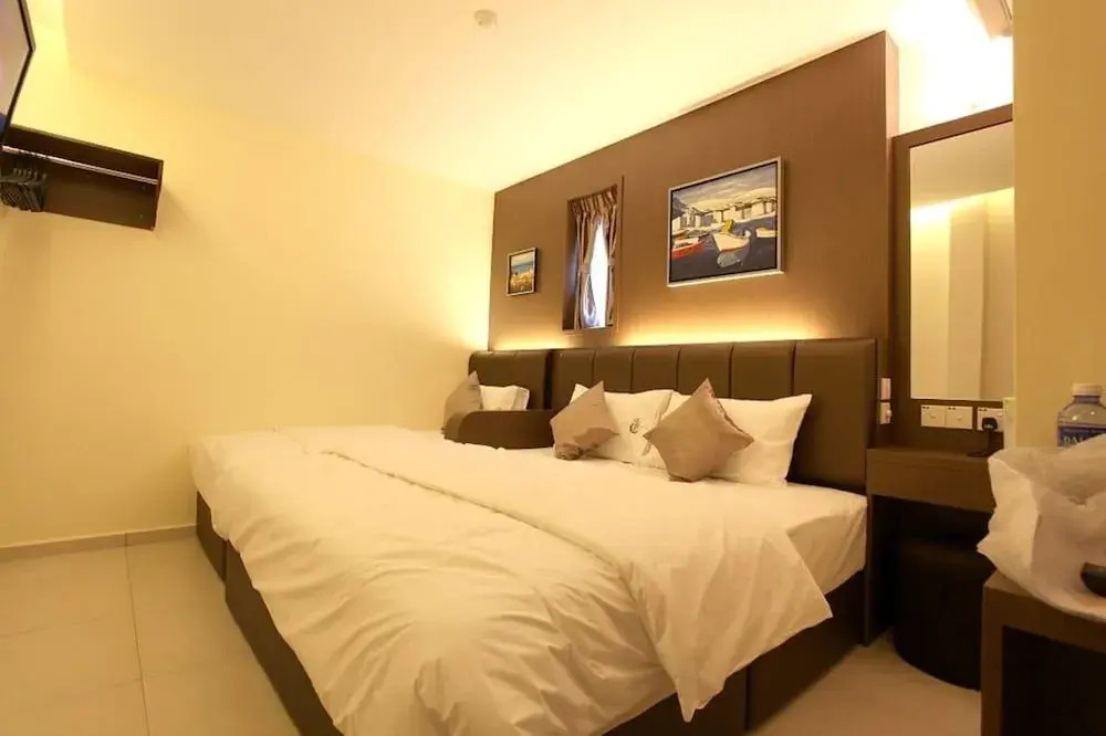 Hotel Zamburger Laurence Melaka (Marina Well)