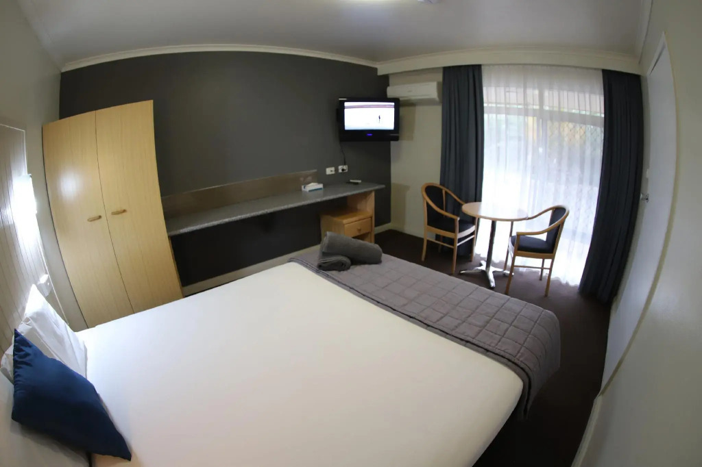 Sleepy Hill Motor Inn