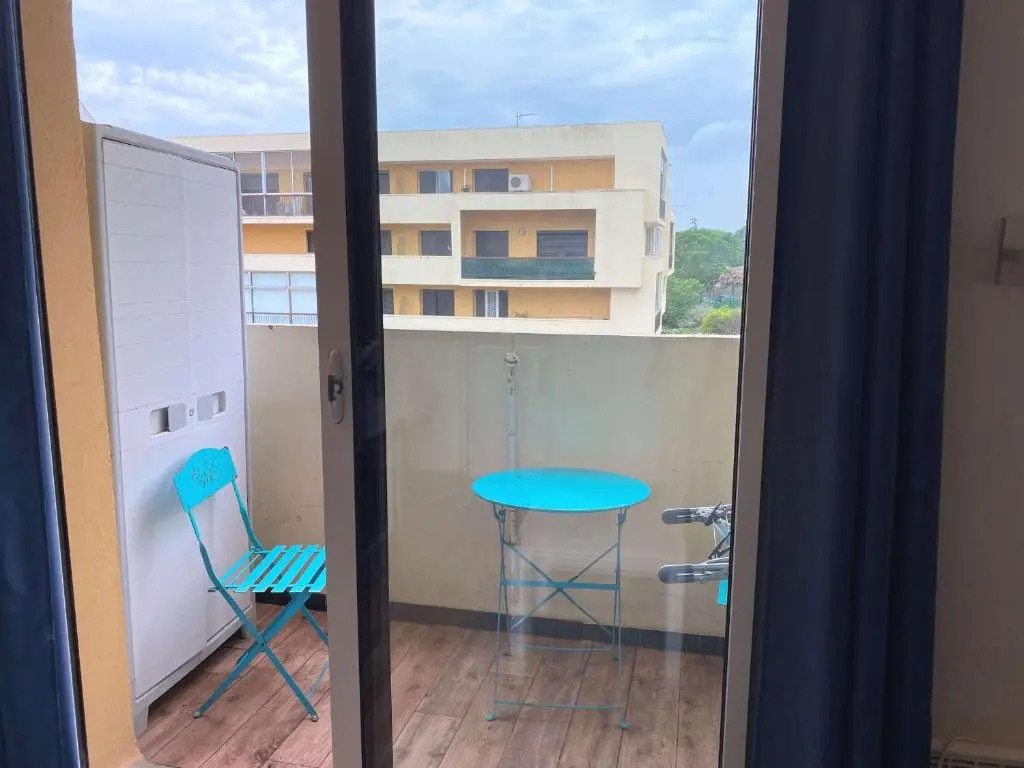 Appartement Balaruc-les-Bains, 1 pièce, 2 personnes - FR-1-553-139