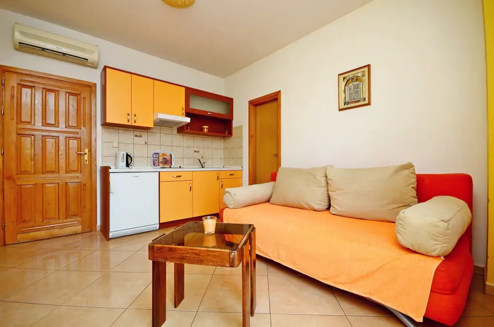 Apartments Ivo