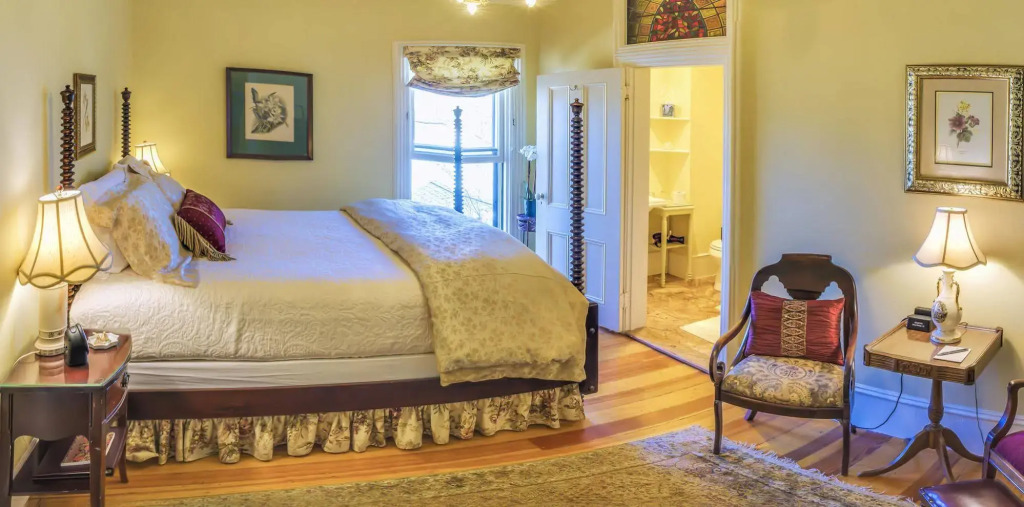 McCall House Boutique Hotel