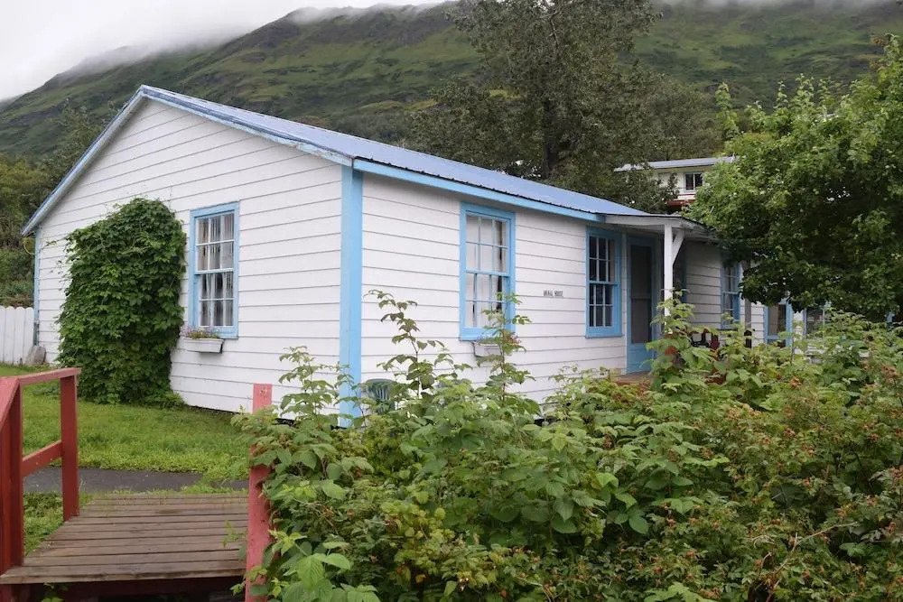 Zachar Bay Lodge