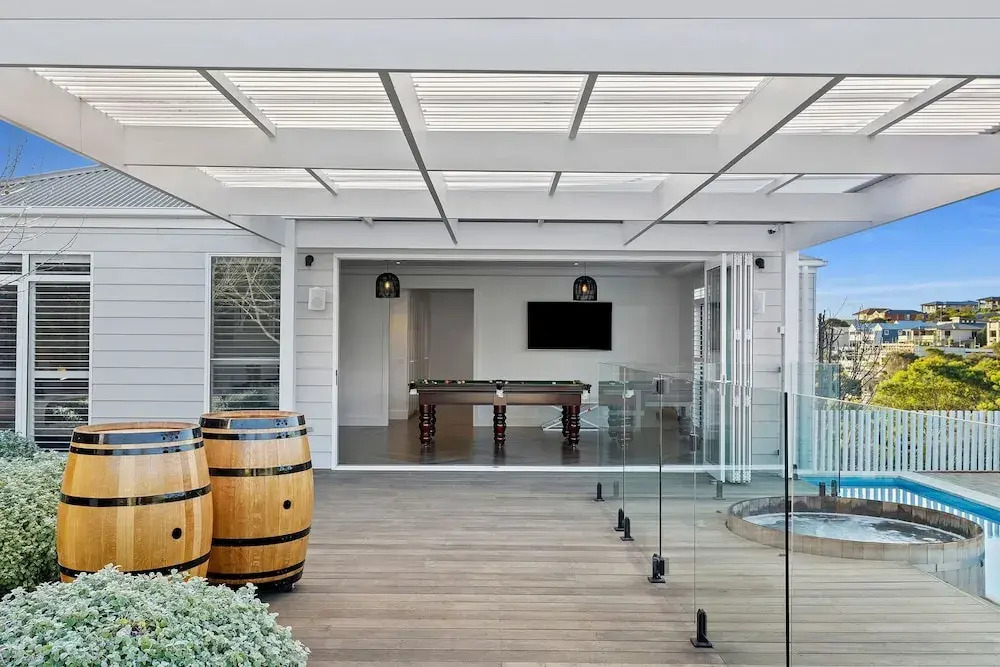 Hamptons Elegance Views Pool Spa