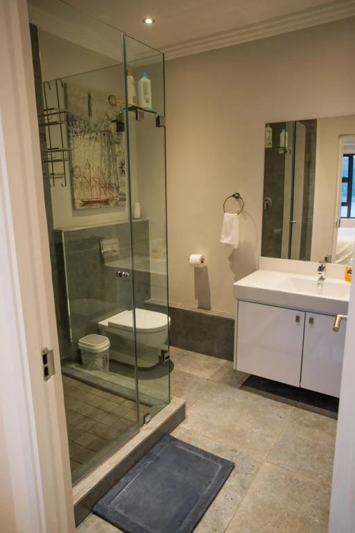 uSHAKA WATERFRONT - PENTHOUSE PLUSH PERFECTION