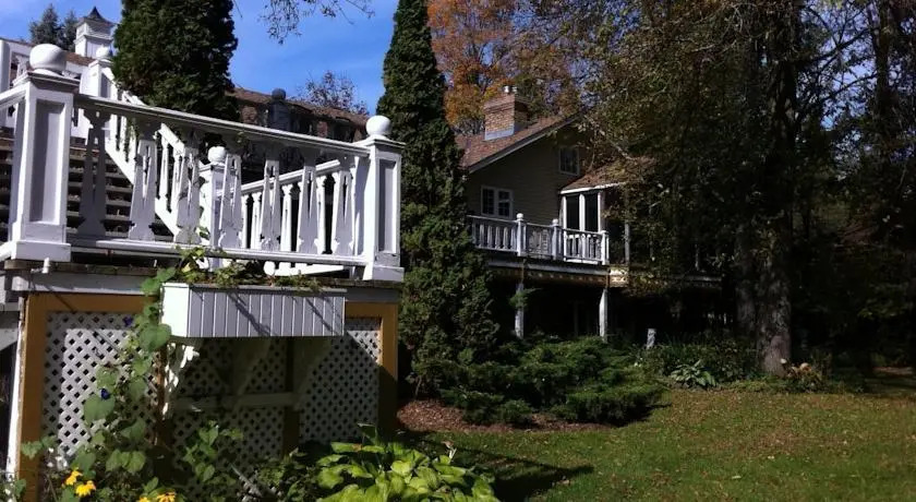 Crowe Bay Cottage