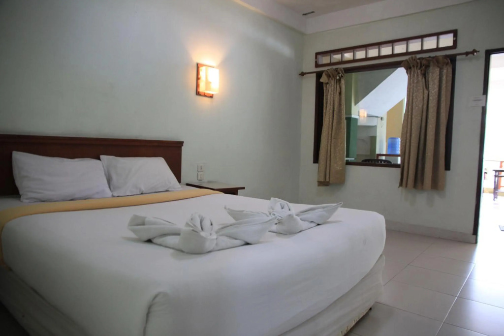 Pandu Lakeside Hotel Parapat - Toba Lake