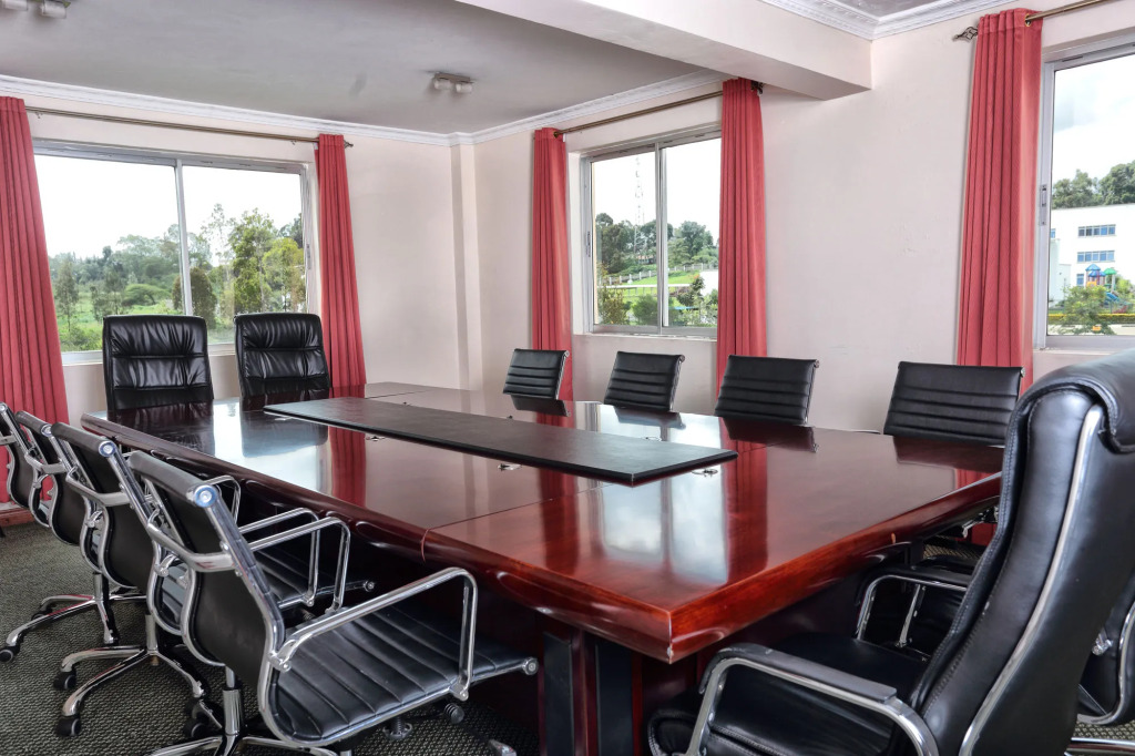 Longview Suites
