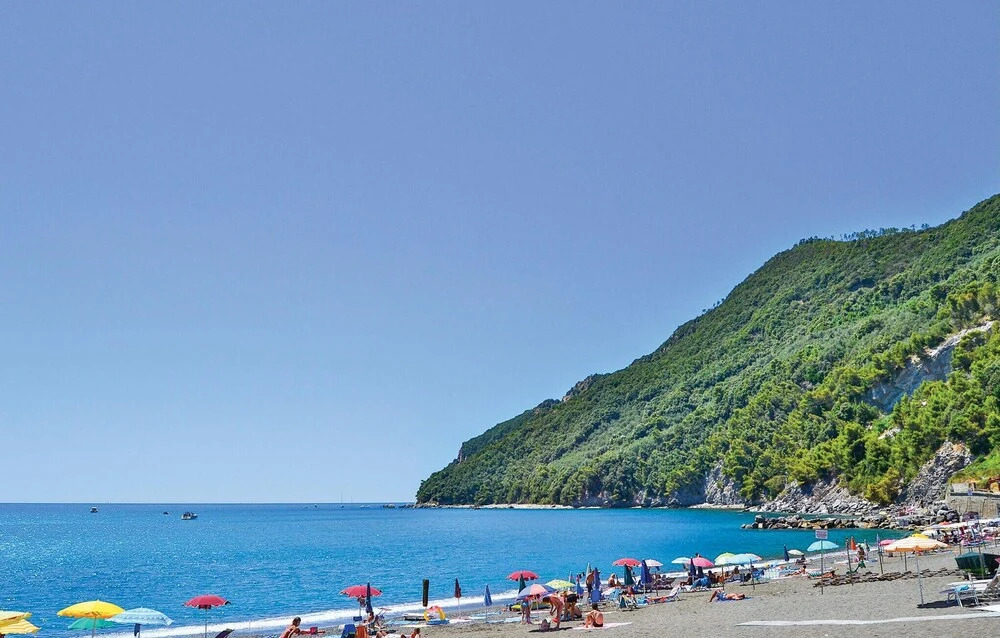 Amazing Home in Lavagna With Wifi and 1 Bedrooms