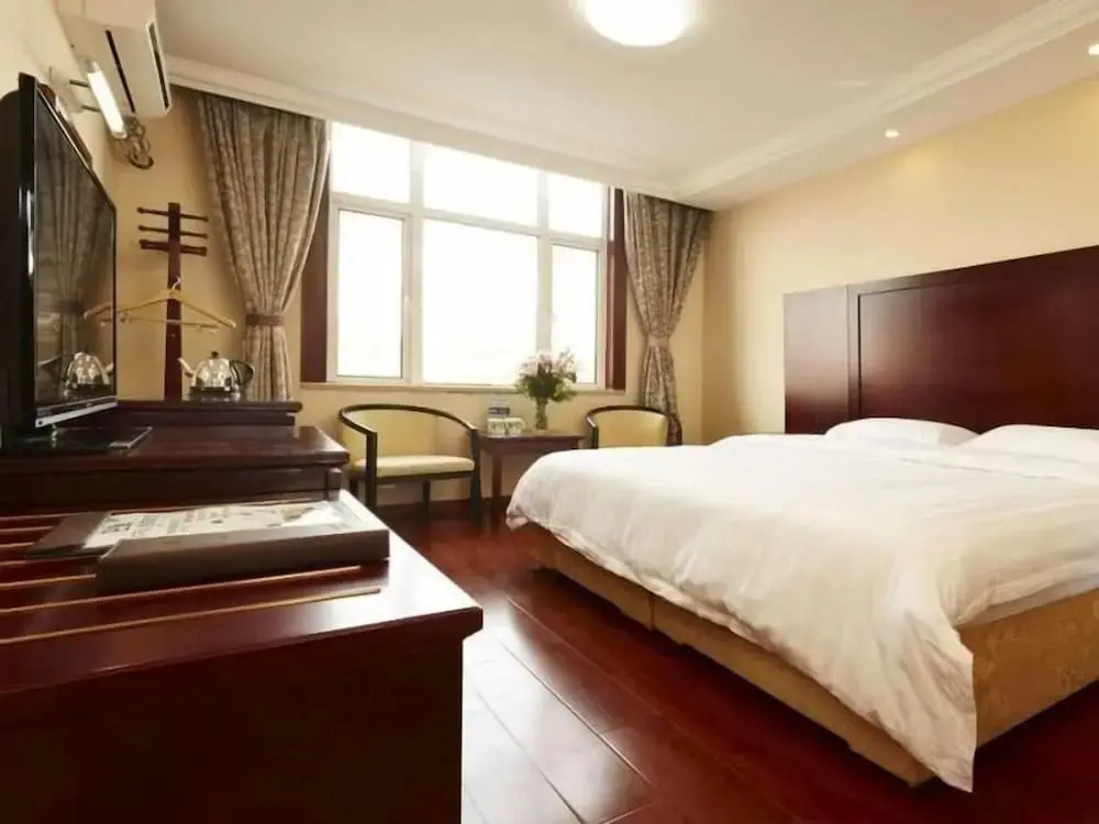 Green Tree Inn Suzhou Kunshan Yangcheng Lake Bacheng Town North Hubin Road