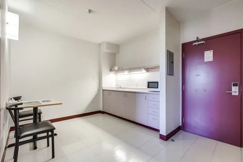 Residence & Conference Centre - Welland