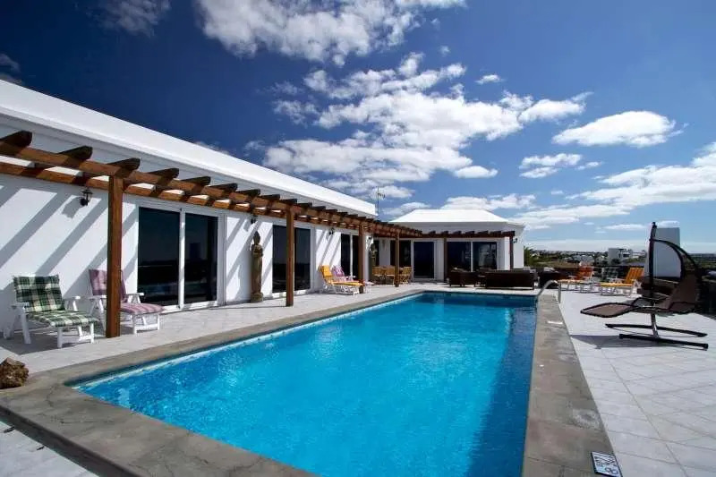 Villa in Puerto Calero, Lanzarote 101687