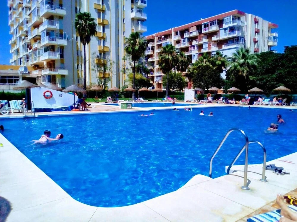 Studio in Benalmádena, with Wonderful City View, Pool Access, Enclosed Garden - 900 M From the Beach