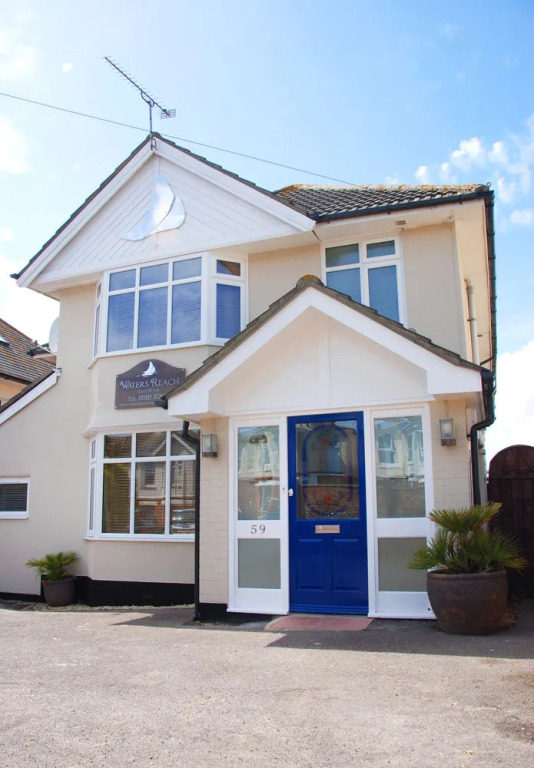 Waters Reach Guest House