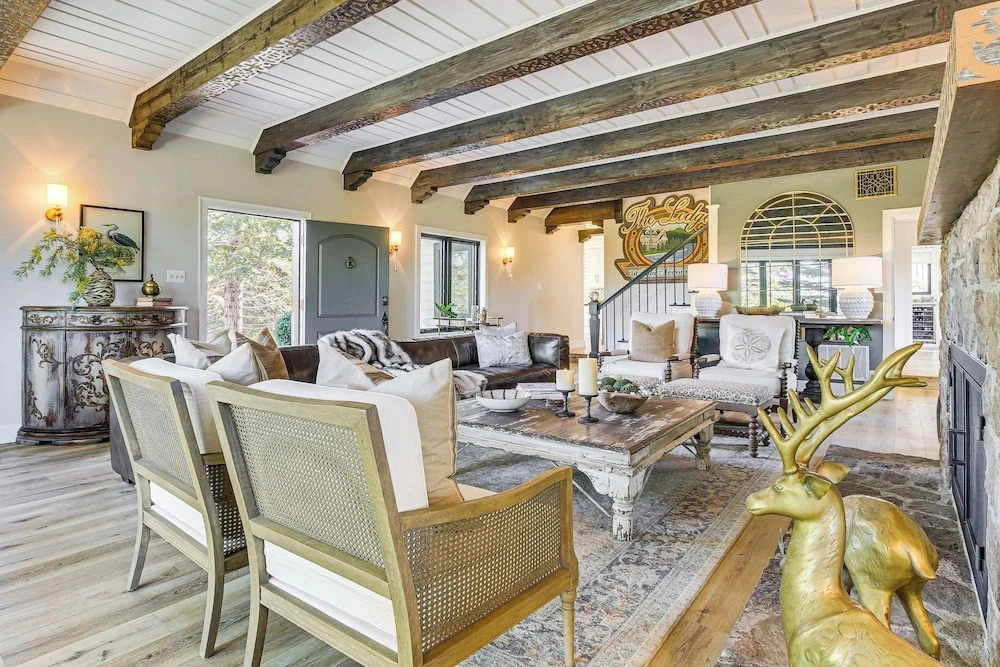 Main House + Apartment Near Lake Arrowhead Village