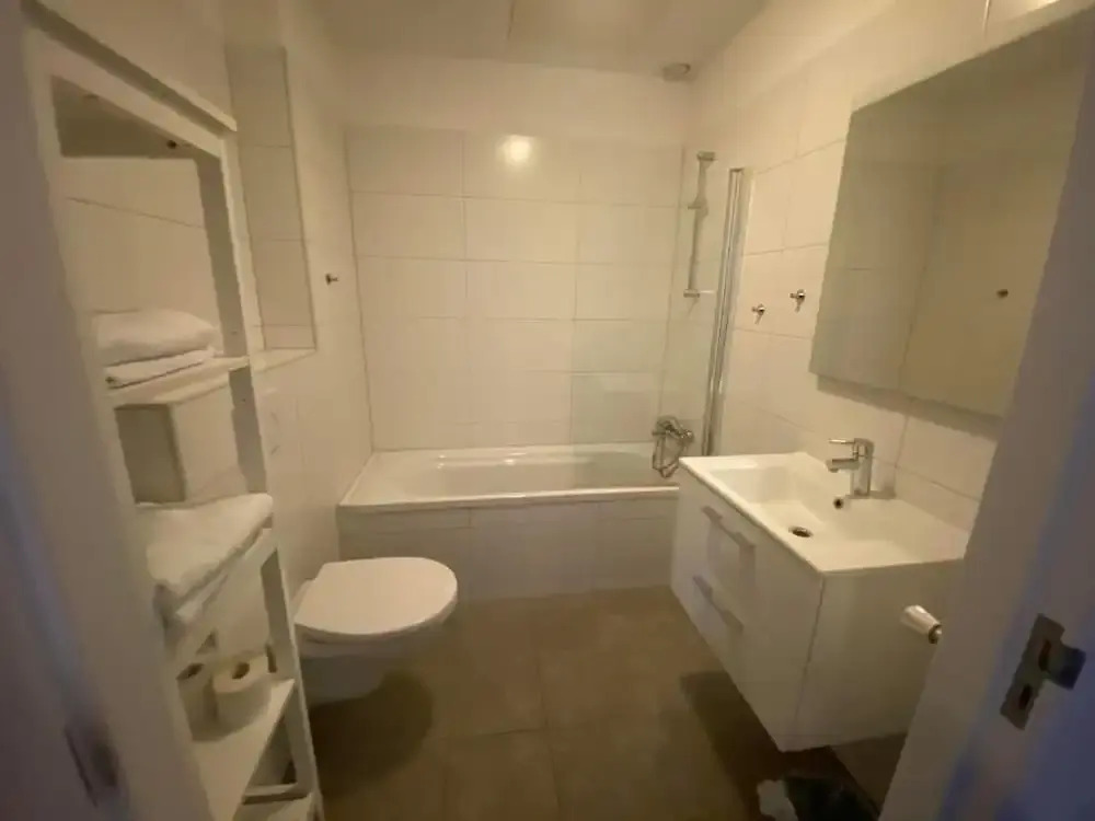 Hotel La Noire - Delft City Centre