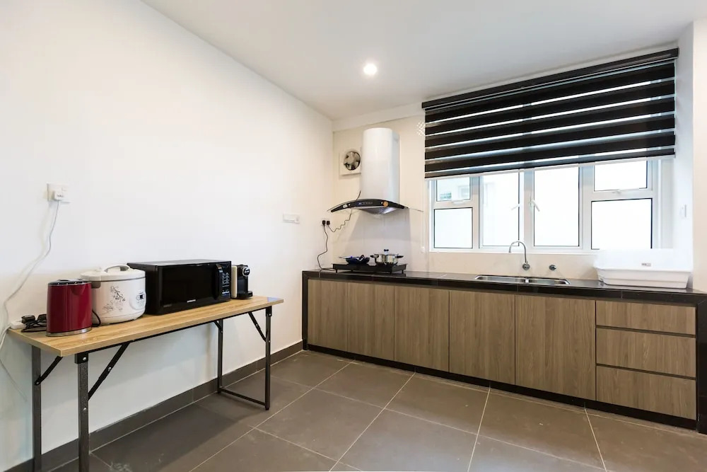 Spacious Seaview Suite