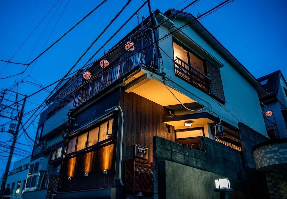 A0 Shinjuku Big House