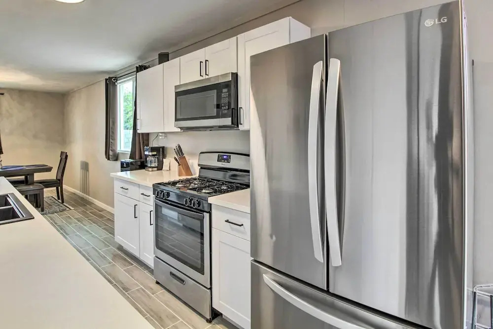 Charming Home ~ 7 Mi to Downtown Tucson!