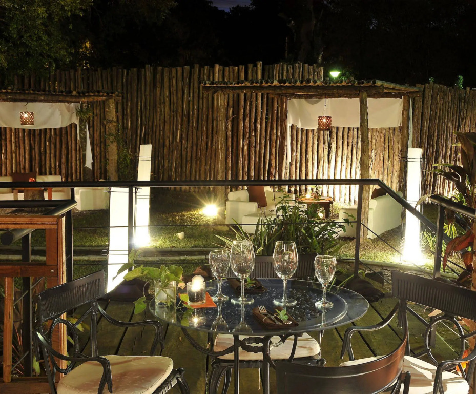 Hotel Raices Esturion