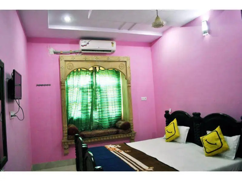 Vista Rooms at Hanuman Mandir