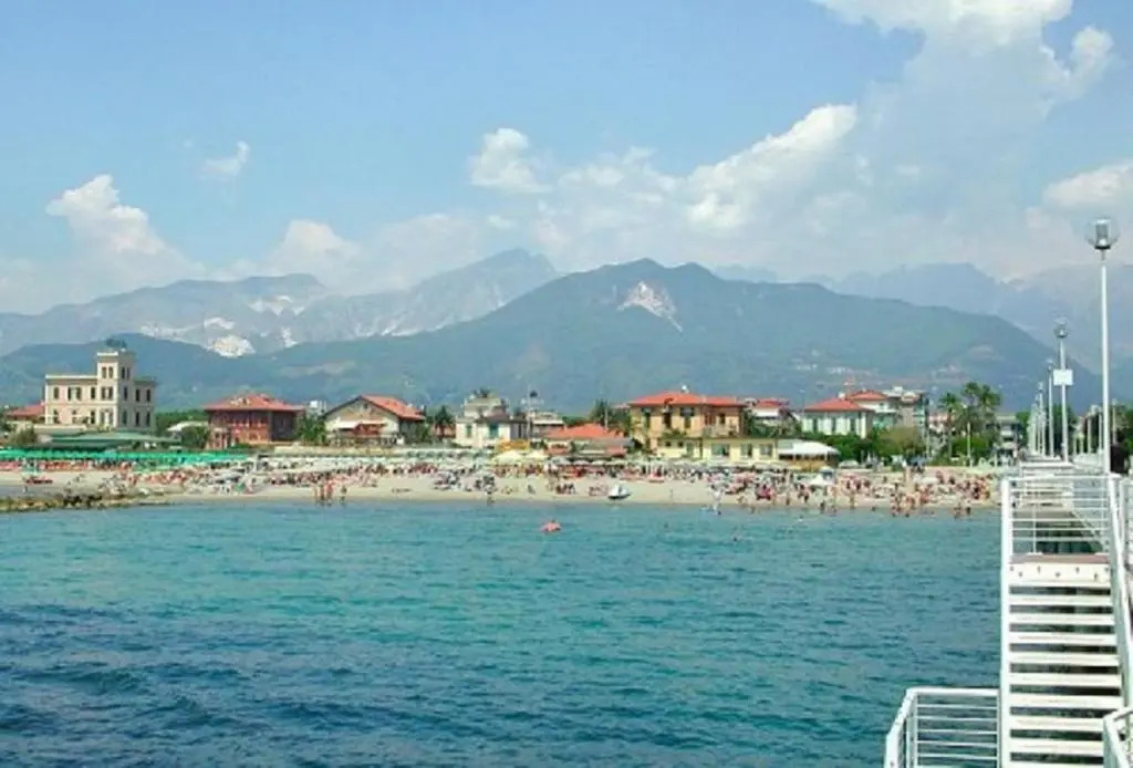 Attico in Villa 6/8 posti vista mare climatizzato