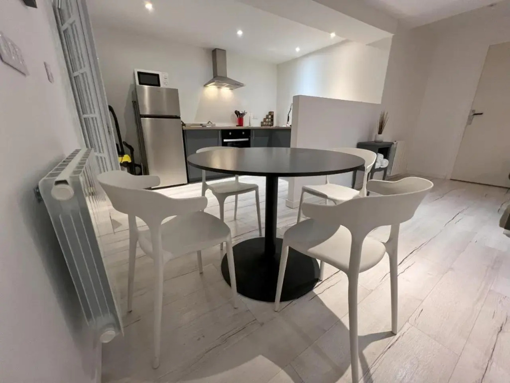 En plein coeur de ville! Logement pour 5 personnes