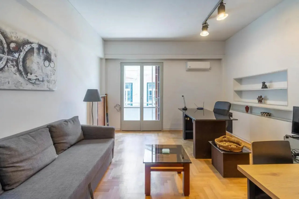 Charming and renovated flat in the heart of Athens