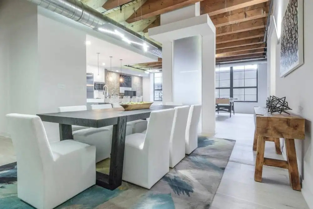Breathtaking 6 BDR Luxury Condo Downtown Chicago