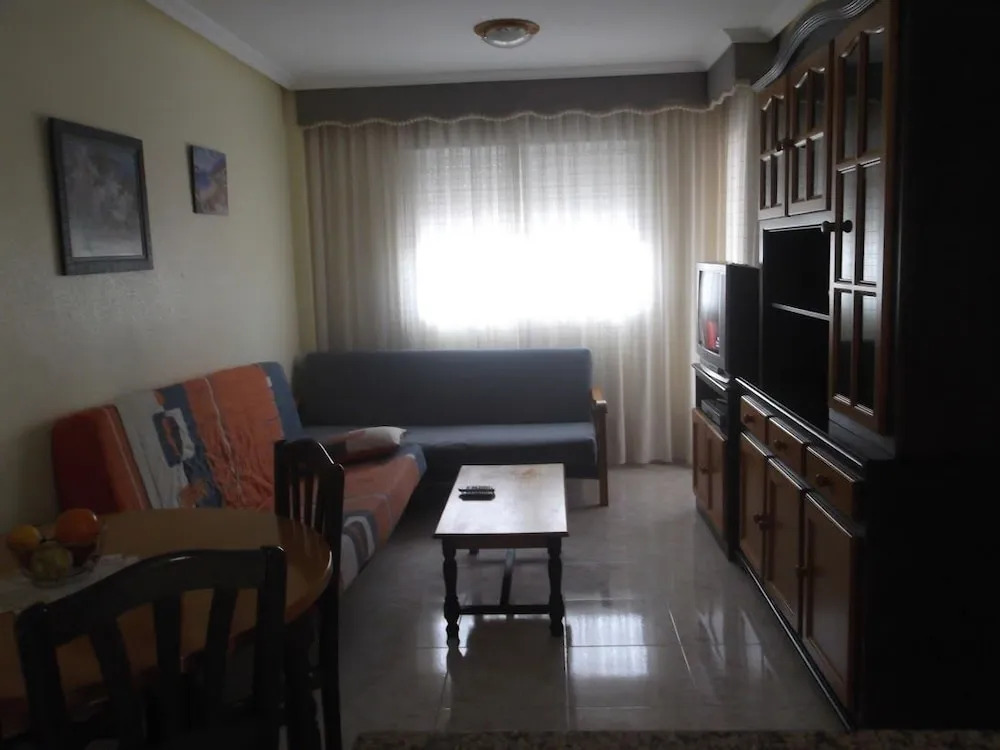 Alicante 100665 1 Bedroom Apartment by Mo Rentals