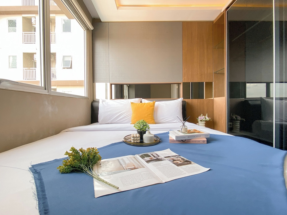 Contemporary Comfort 2Br Apartment Pakubuwono Terrace