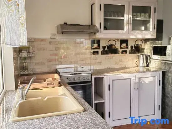 Villa Devika 4, Rent Holidays Apartment