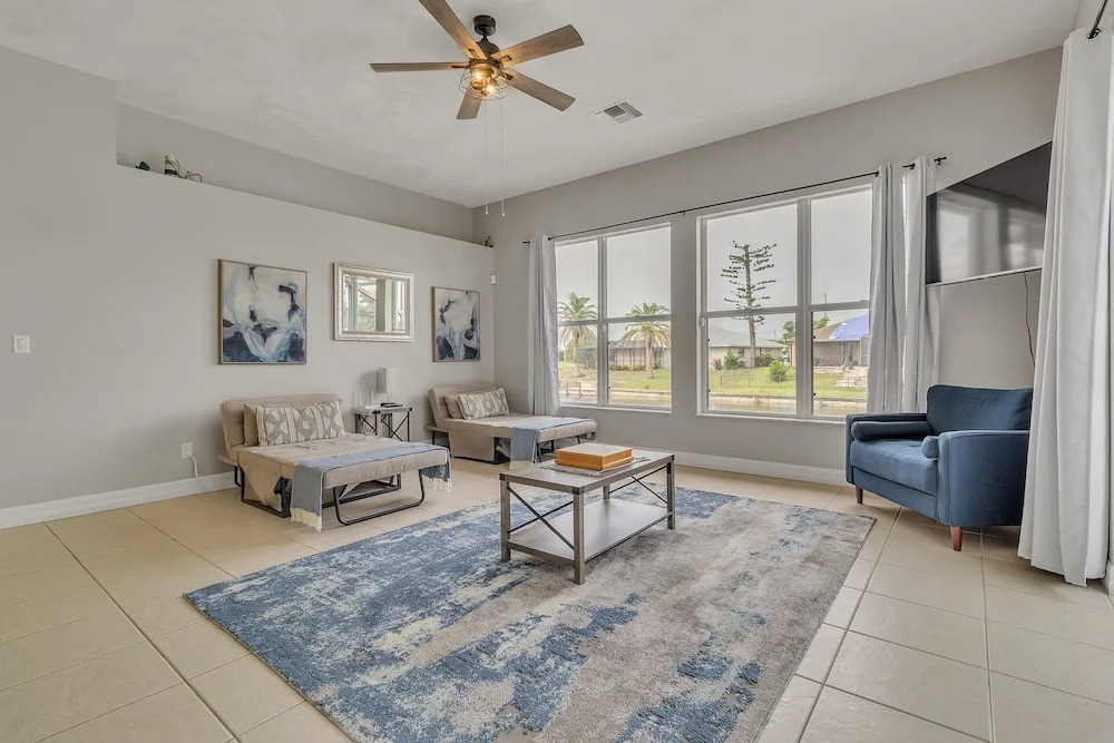 Blue Oasis 3 Bedroom Home by RedAwning