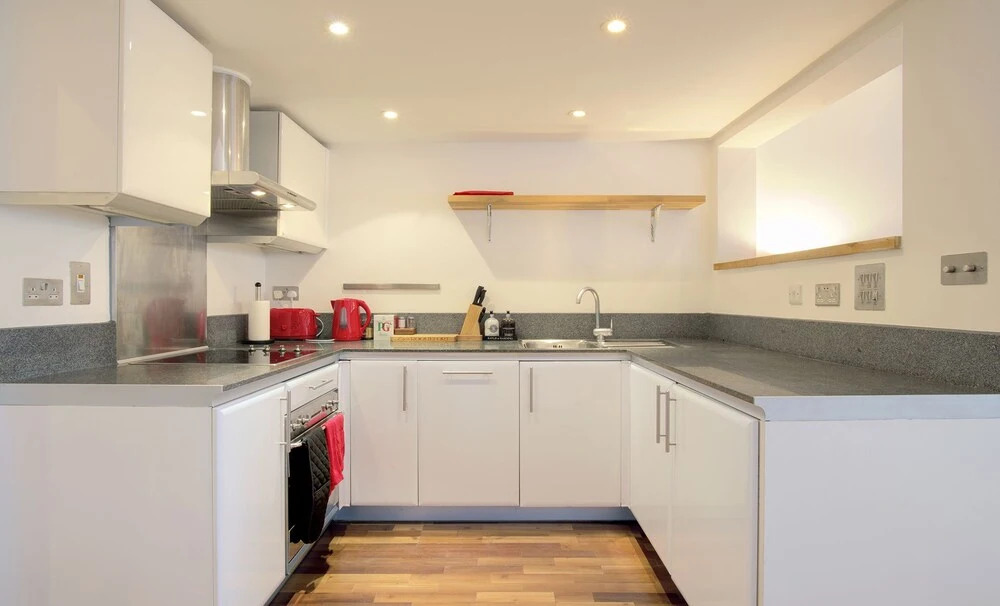 Bayswater 2 Bed Apartment with Terrace